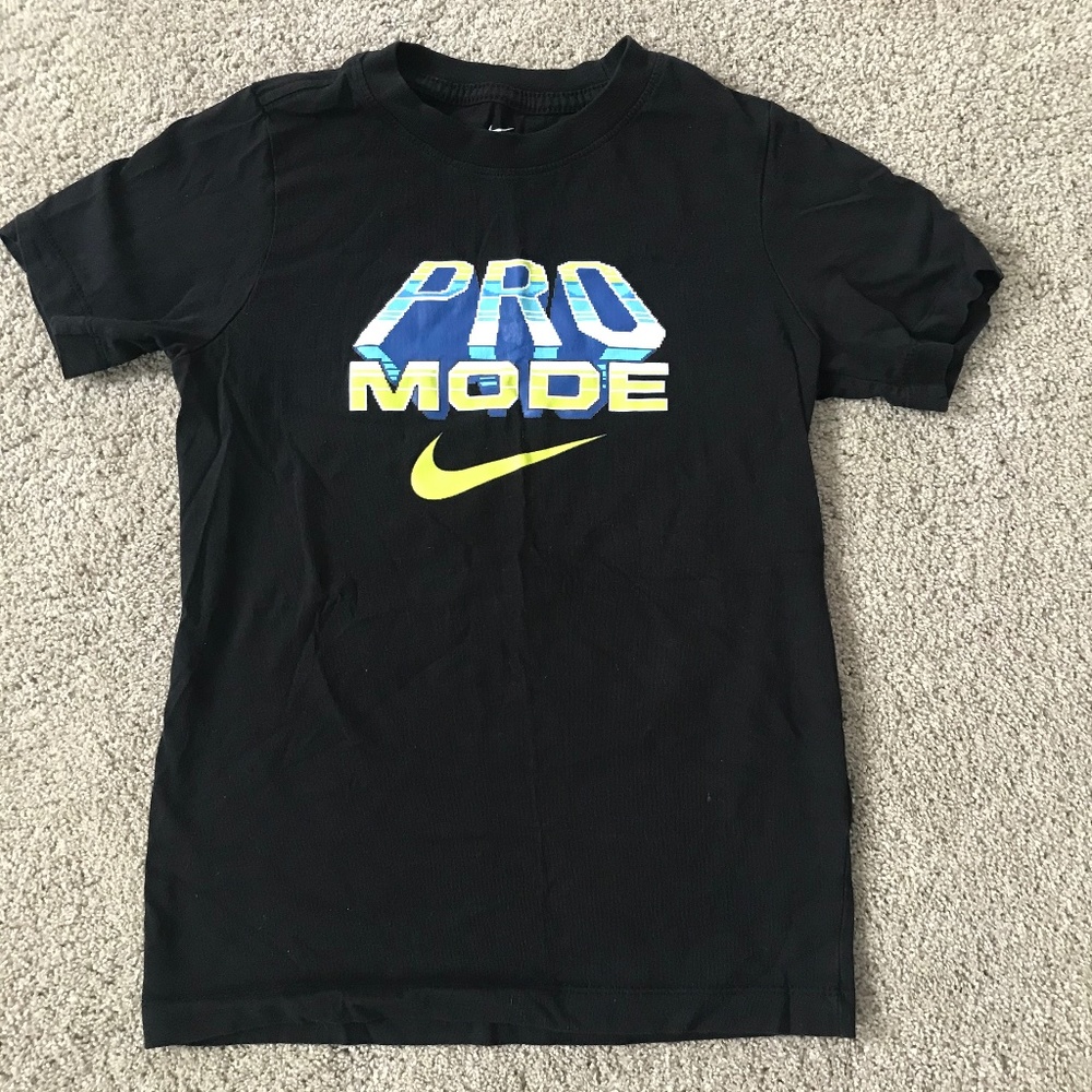 🌻Multicolor Neon Nike Tee-‘Pro Mode’